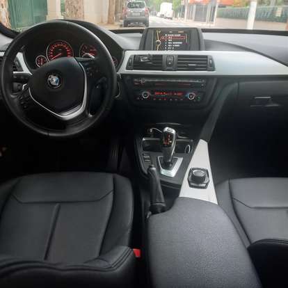 BMW-320i-2013