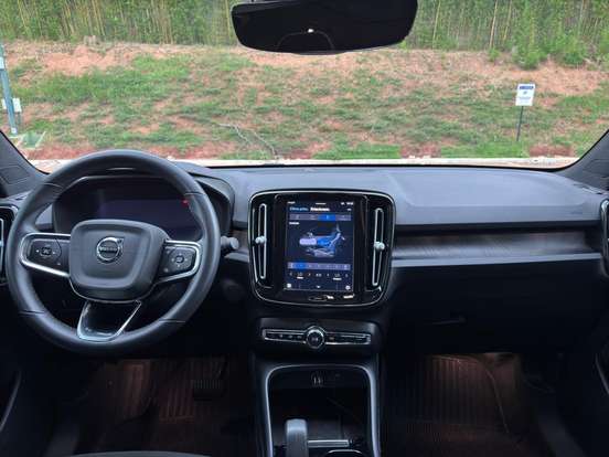 VOLVO-C40-P8 RECHARGE PURE ELECTRIC AWD VOLVO-C40-2022
