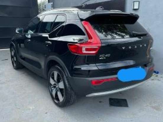 VOLVO-XC40-2.0 T5 GASOLINA MOMENTUM AWD GEARTRONIC VOLVO-XC40-2019