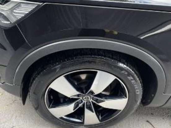 VOLVO-XC40-2.0 T5 GASOLINA MOMENTUM AWD GEARTRONIC VOLVO-XC40-2019