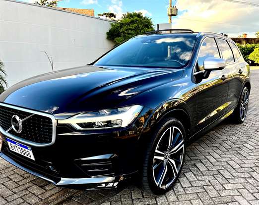 VOLVO-XC60-2018