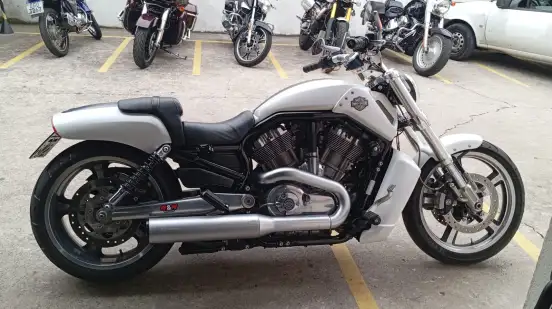 HARLEY-DAVIDSON-V-ROD MUSCLE-2013