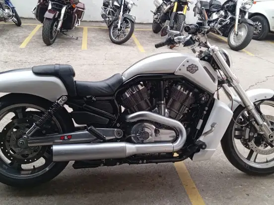 HARLEY-DAVIDSON-V-ROD MUSCLE HARLEY-DAVIDSON-V-ROD MUSCLE-2013