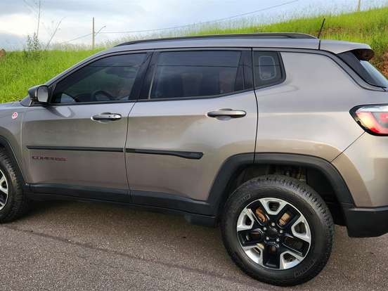 JEEP-COMPASS-2.0 16V DIESEL TRAILHAWK 4X4 AUTOMÁTICO JEEP-COMPASS-2017