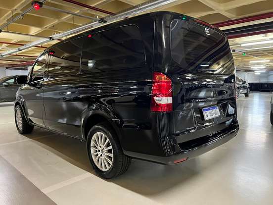 MERCEDES-BENZ-VITO-2.0 CGI FLEX TOURER 119 LUXO 8L MANUAL MERCEDES-BENZ-VITO-2015