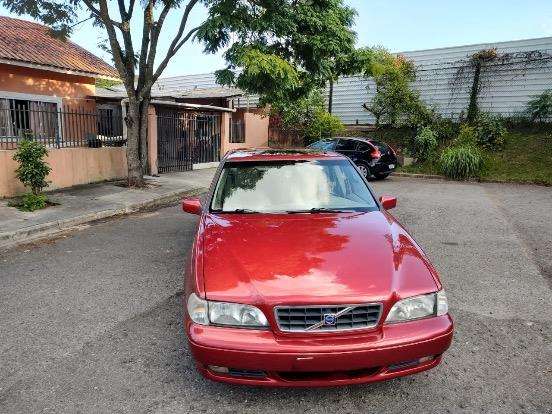 VOLVO-S70-2.3 T5 TURBO GASOLINA 4P AUTOMÁTICO VOLVO-S70-1996