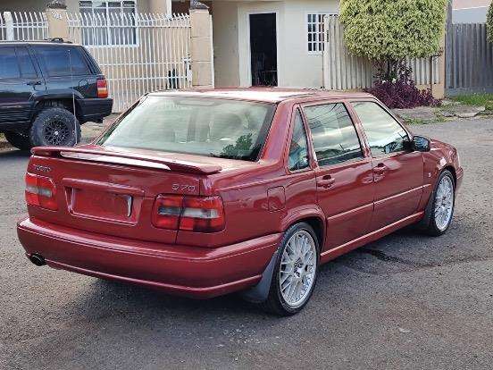 VOLVO-S70-2.3 T5 TURBO GASOLINA 4P AUTOMÁTICO VOLVO-S70-1996