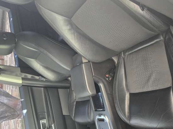 LAND ROVER-DISCOVERY SPORT-2016