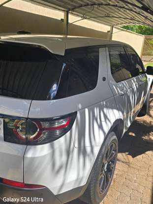 LAND ROVER-DISCOVERY SPORT-2016