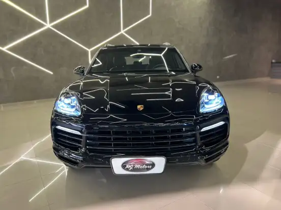 PORSCHE-CAYENNE-2018
