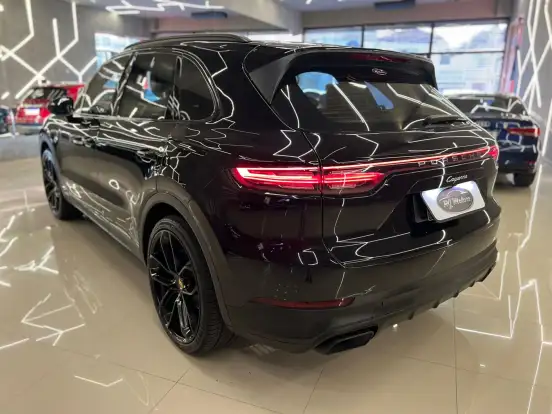 PORSCHE-CAYENNE-2018