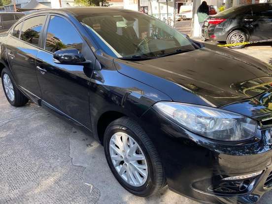 RENAULT-FLUENCE-2.0 DYNAMIQUE PLUS 16V FLEX 4P AUTOMÁTICO RENAULT-FLUENCE-2016