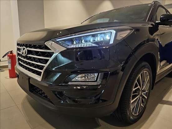HYUNDAI-TUCSON-2024