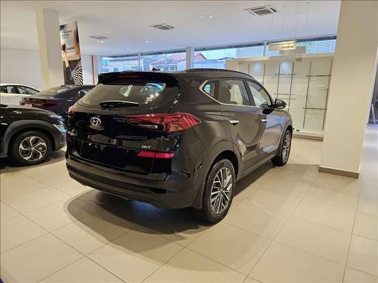 HYUNDAI-TUCSON-2024