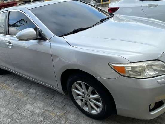 TOYOTA-CAMRY-3.5 XLE V6 24V GASOLINA 4P AUTOMÁTICO TOYOTA-CAMRY-2010