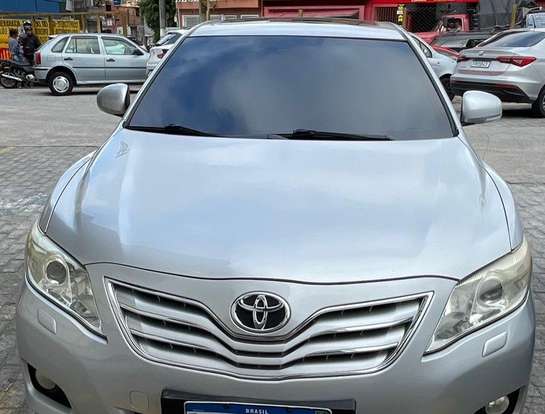 TOYOTA-CAMRY-2010