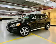 VOLVO XC60 2.0 T5 R DESIGN TURBO GASOLINA 4P AUTOMÁTICO VOLVO XC60 2.0 T5 R DESIGN TURBO GASOLINA 4P AUTOMÁTICO