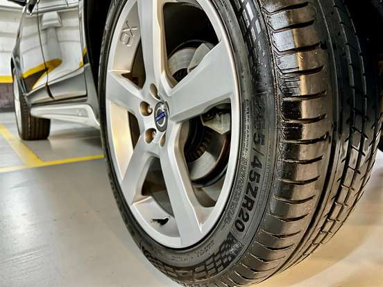 VOLVO-XC60-2.0 T5 R DESIGN TURBO GASOLINA 4P AUTOMÁTICO VOLVO-XC60-2012