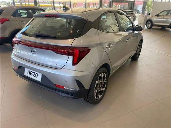 HYUNDAI-HB20-2024