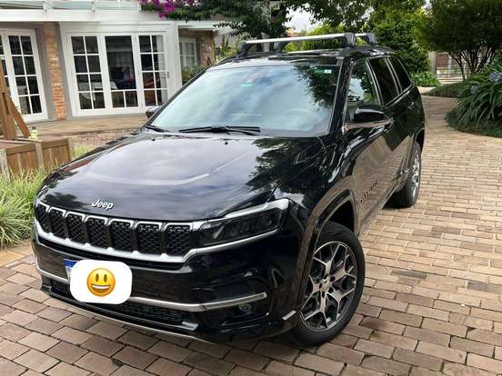 JEEP-COMMANDER-2023