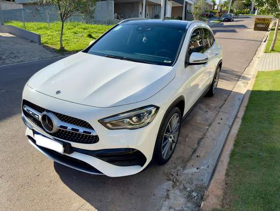 MERCEDES-BENZ-GLA 200-2020