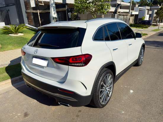 MERCEDES-BENZ-GLA 200-2020