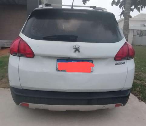 PEUGEOT-2008-2017