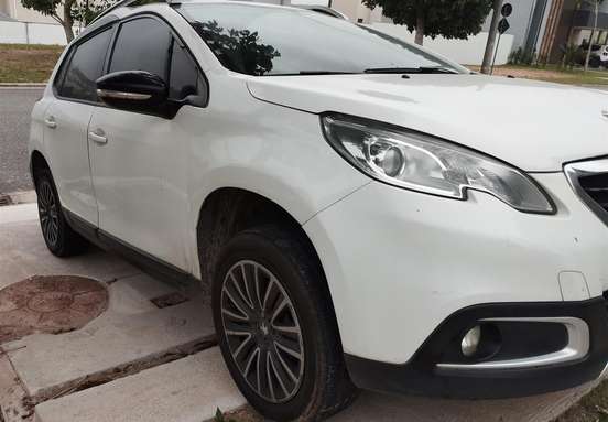 PEUGEOT-2008-2017