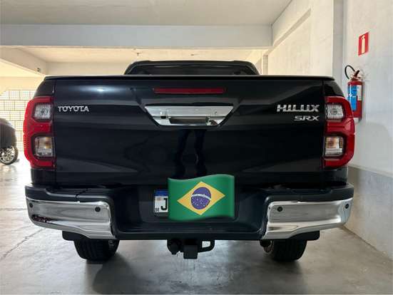 TOYOTA-HILUX-2.8 D-4D TURBO DIESEL CD SRX 4X4 AUTOMÁTICO TOYOTA-HILUX-2021