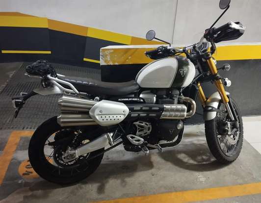 TRIUMPH-SCRAMBLER 1200 XE-2019