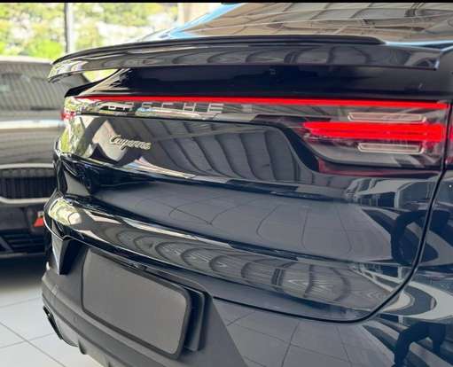 PORSCHE-CAYENNE-2021