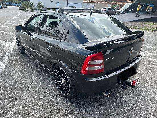 CHEVROLET-ASTRA-2010