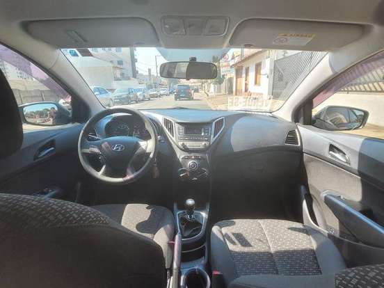 HYUNDAI-HB20-1.0 COMFORT PLUS 12V FLEX 4P MANUAL HYUNDAI-HB20-2015