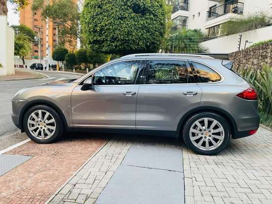 PORSCHE-CAYENNE-4.8 S 4X4 V8 32V GASOLINA 4P TIPTRONIC PORSCHE-CAYENNE-2011
