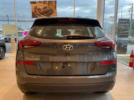 HYUNDAI-TUCSON-2024