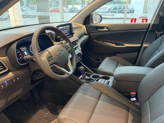 HYUNDAI-TUCSON-2024