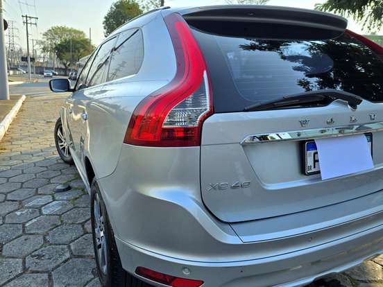 VOLVO-XC60-2.0 T5 COMFORT FWD TURBO GASOLINA 4P AUTOMÁTICO VOLVO-XC60-2015
