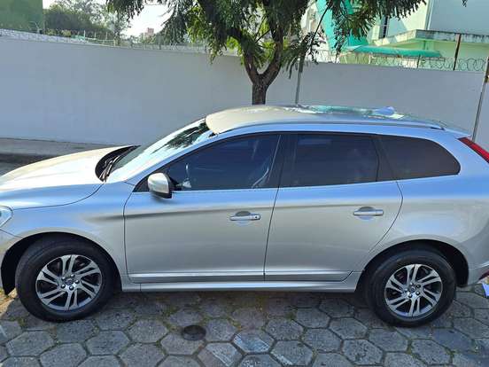 VOLVO-XC60-2.0 T5 COMFORT FWD TURBO GASOLINA 4P AUTOMÁTICO VOLVO-XC60-2015