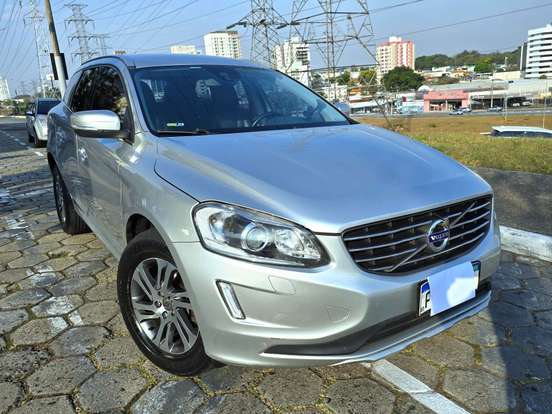 VOLVO-XC60-2.0 T5 COMFORT FWD TURBO GASOLINA 4P AUTOMÁTICO VOLVO-XC60-2015