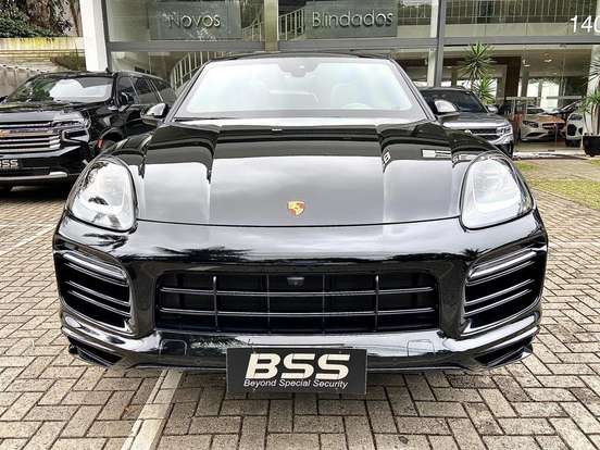 PORSCHE-CAYENNE-2022