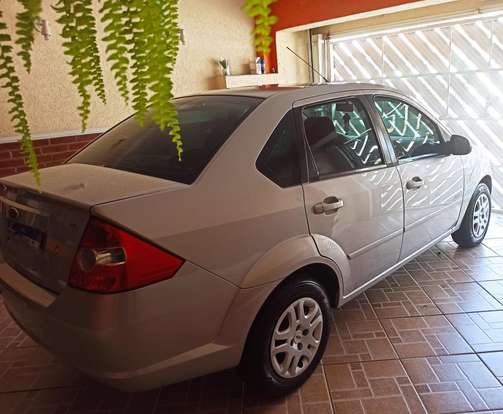 FORD-FIESTA-2009