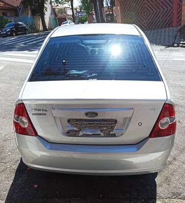 FORD-FIESTA-2009