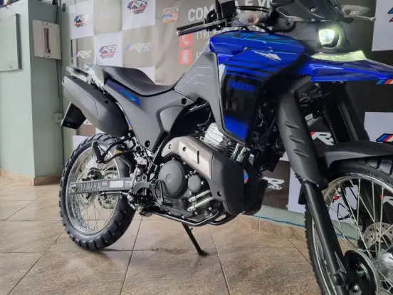 YAMAHA-XTZ 250 LANDER CONNECTED-2024