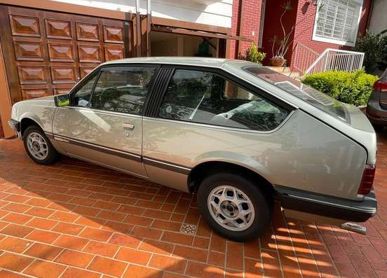 CHEVROLET-MONZA-1984