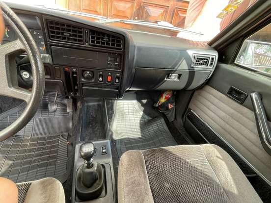 CHEVROLET-MONZA-1984