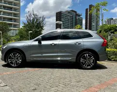 VOLVO XC60 2.0 T8 HYBRID MOMENTUM AWD GEARTRONIC VOLVO XC60 2.0 T8 HYBRID MOMENTUM AWD GEARTRONIC