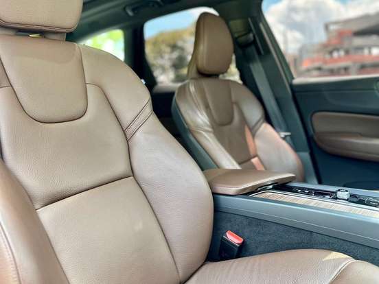 VOLVO-XC60-2.0 T8 HYBRID MOMENTUM AWD GEARTRONIC VOLVO-XC60-2021