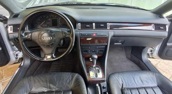 AUDI-A6-2001
