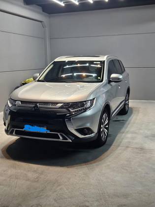 MITSUBISHI OUTLANDER 2.0 MIVEC GASOLINA HPE AUTOMÁTICO
