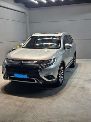 MITSUBISHI-OUTLANDER-2.0 MIVEC GASOLINA HPE AUTOMÁTICO MITSUBISHI-OUTLANDER-2019